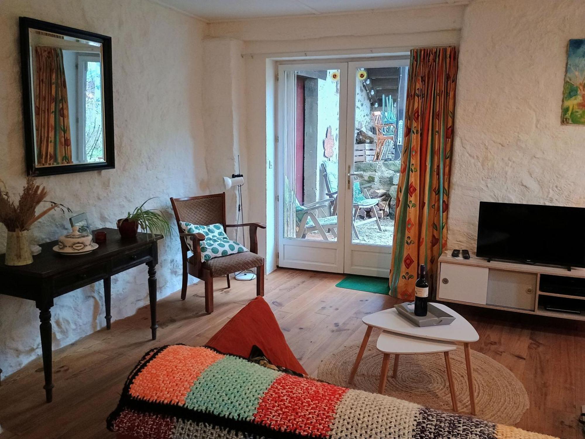 Les Cavaleries Apartment Nonards Bagian luar foto